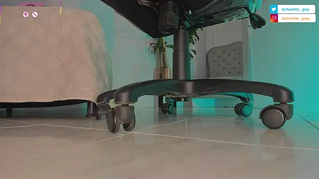 charlotte  grey online show from 10.21.25