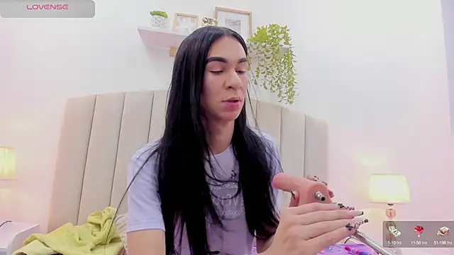 Mia thompson 19 online show from 09.10.25