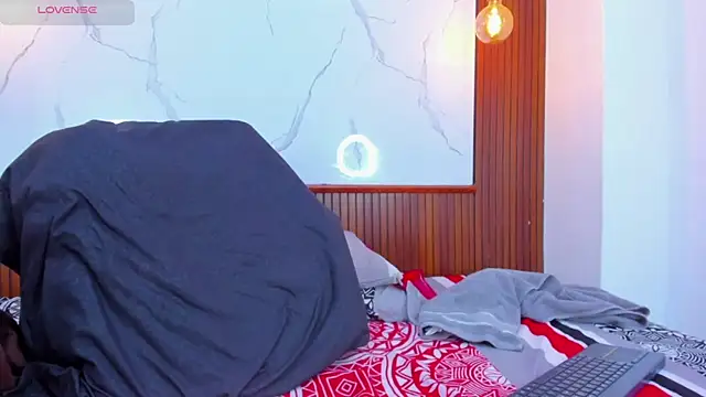 Mia thompson 19 online show from 04.02.26