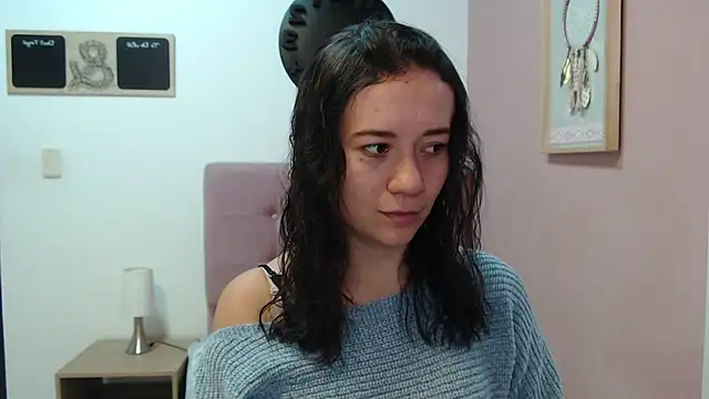 Snapshot of lanna_1878 chatting on 12.16.24 lanna 1878 online show from 12.16.24