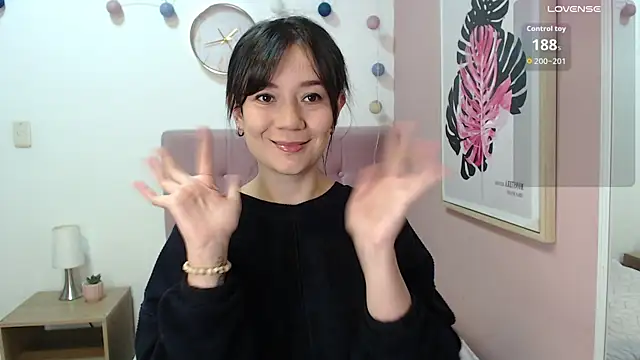 Snapshot of lanna_1878 chatting on 09.19.25 lanna 1878 online show from 09.19.25