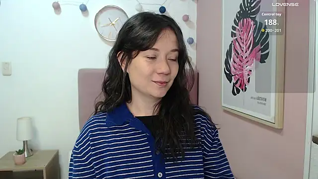 Snapshot of lanna_1878 chatting on 10.06.25 lanna 1878 online show from 10.06.25