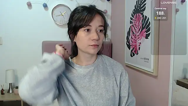 Snapshot of lanna_1878 chatting on 10.10.25 lanna 1878 online show from 10.10.25