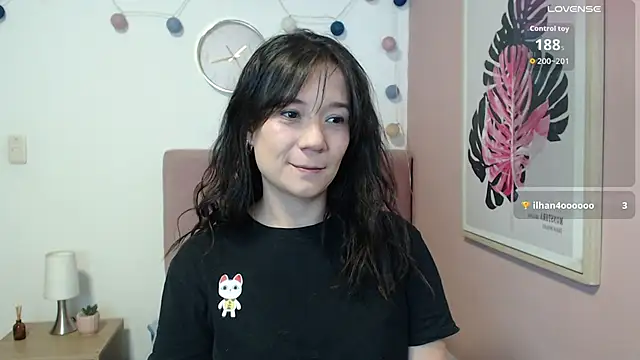 Snapshot of lanna_1878 chatting on 10.29.25 lanna 1878 online show from 10.29.25