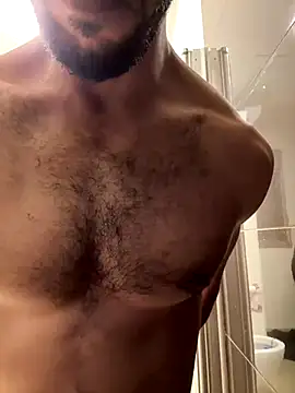 Snapshot of hotisraeli chatting on 12.01.24 hotisraeli online show from 12.01.24