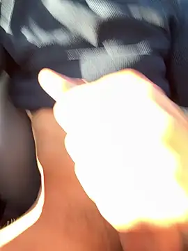 Snapshot of hotisraeli chatting on 01.04.25 hotisraeli online show from 01.04.25