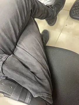 Snapshot of hotisraeli chatting on 02.17.25 hotisraeli online show from 02.17.25