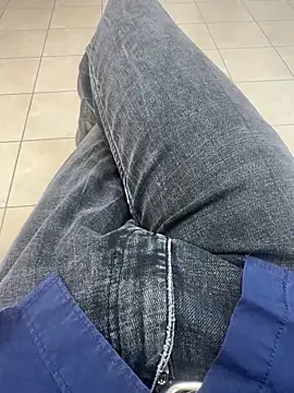 Snapshot of hotisraeli chatting on 03.05.25 hotisraeli online show from 03.05.25