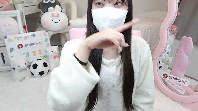momo room online show from 02.02.25