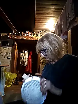 Snapshot of eva2023sexy chatting on 03.20.25 eva2023sexy online show from 03.20.25