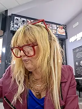 Snapshot of eva2023sexy chatting on 09.28.25 eva2023sexy online show from 09.28.25