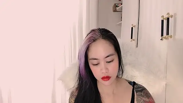 Snapshot of witch-39 chatting on 05.11.26 witch-39 online show from 05.11.26
