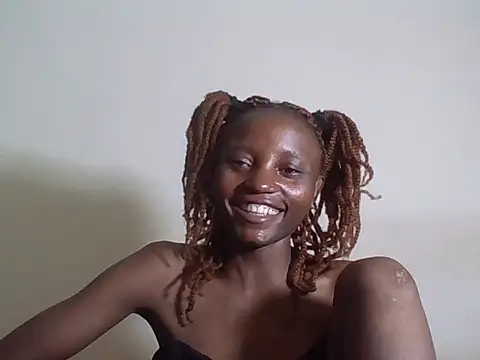 Snapshot of SexyNeedle22 chatting on 05.21.26 SexyNeedle22 online show from 05.21.26