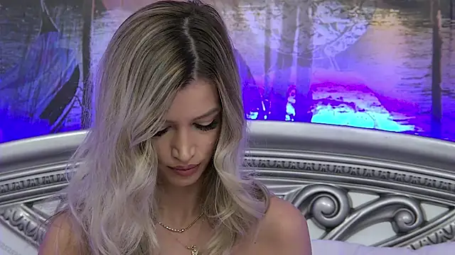 IvySamek online show from 07.08.26
