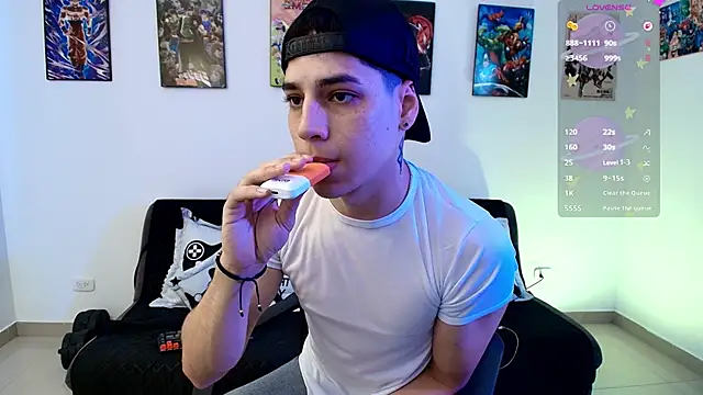 Snapshot of jonathanjoestar_ chatting on 05.15.26 jonathanjoestar online show from 05.15.26