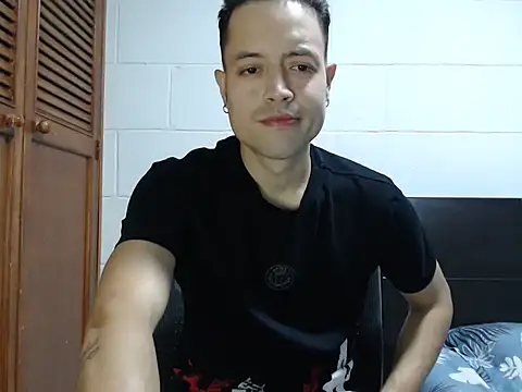 Snapshot of dimitriquiet05 chatting on 02.28.26 dimitriquiet05 online show from 02.28.26