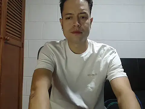 Snapshot of dimitriquiet05 chatting on 03.22.26 dimitriquiet05 online show from 03.22.26