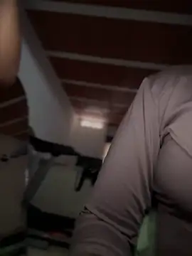 lalilamassu1 online show from 04.19.26