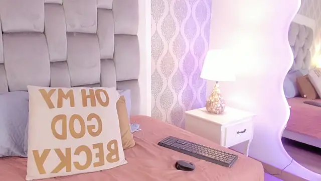 Sara  Williams online show from 02.27.25