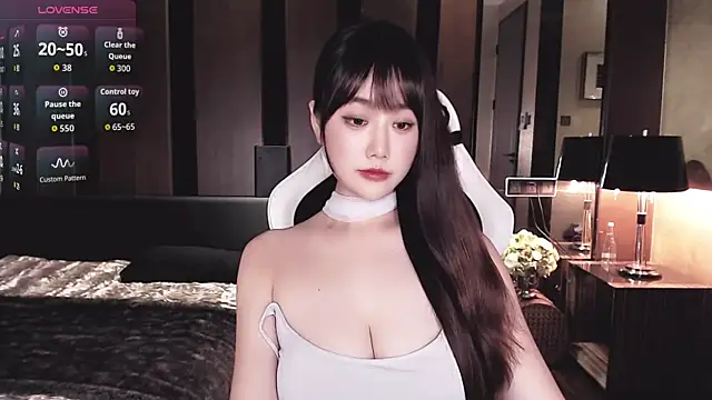 Snapshot of Cartier-__Daji- chatting on 04.23.26 Cartier- Daji- online show from 04.23.26