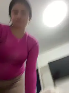 Snapshot of Stephania_18 chatting on 12.21.24 Stephania 18 online show from 12.21.24