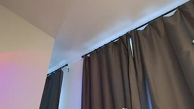 Snapshot of _eva_queen chatting on 04.28.26 eva queen online show from 04.28.26