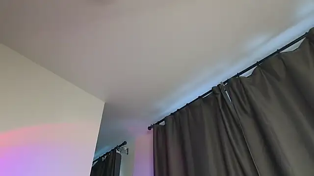 Snapshot of _eva_queen chatting on 05.17.26 eva queen online show from 05.17.26
