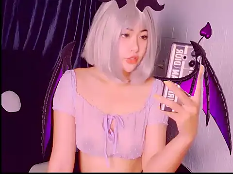 Snapshot of SexualStruggle chatting on 10.30.25 SexualStruggle online show from 10.30.25