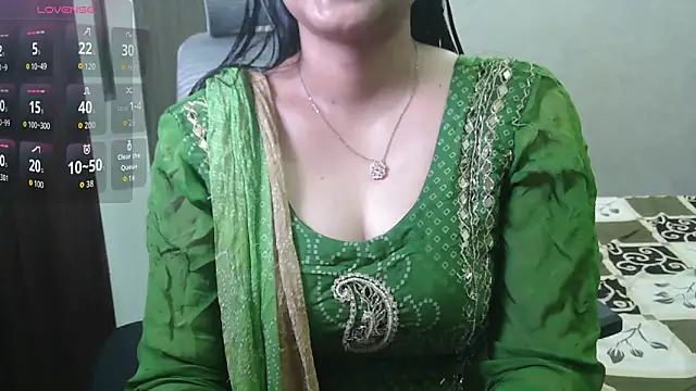 Snapshot of Jass-Karan chatting on 05.11.26 Jass-Karan online show from 05.11.26