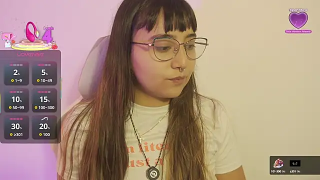 Snapshot of emitaa17228o chatting on 10.02.25 emitaa17228o online show from 10.02.25