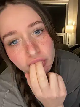 nerdynina online show from 04.23.26