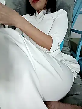    Erin    online show from 09.10.25