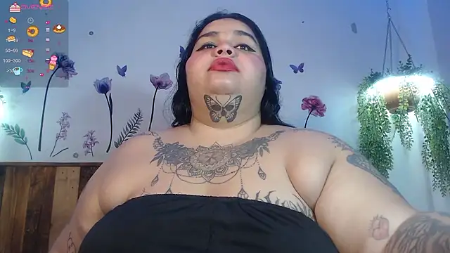 Snapshot of VeronikCuhubby chatting on 12.03.24 VeronikCuhubby online show from 12.03.24