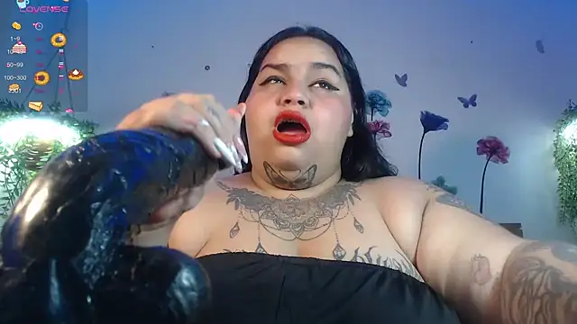 Snapshot of VeronikCuhubby chatting on 12.04.24 VeronikCuhubby online show from 12.04.24