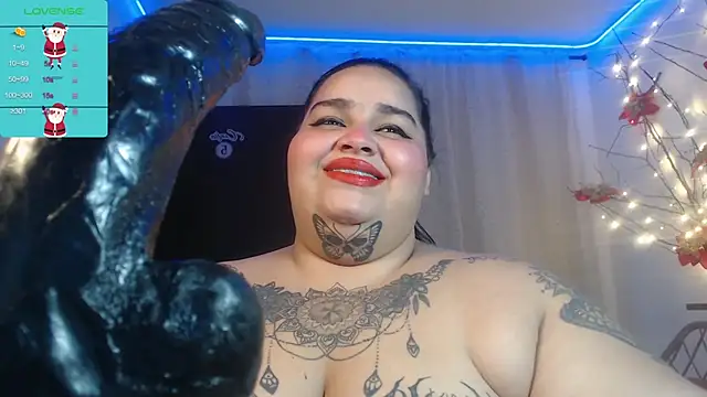 Snapshot of VeronikCuhubby chatting on 12.20.24 VeronikCuhubby online show from 12.20.24