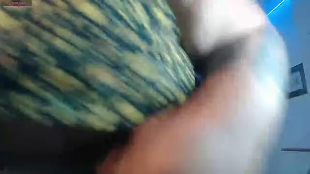 Snapshot of VeronikCuhubby chatting on 03.13.25 VeronikCuhubby online show from 03.13.25