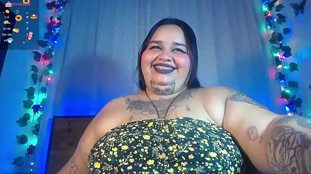 Snapshot of VeronikCuhubby chatting on 03.20.25 VeronikCuhubby online show from 03.20.25