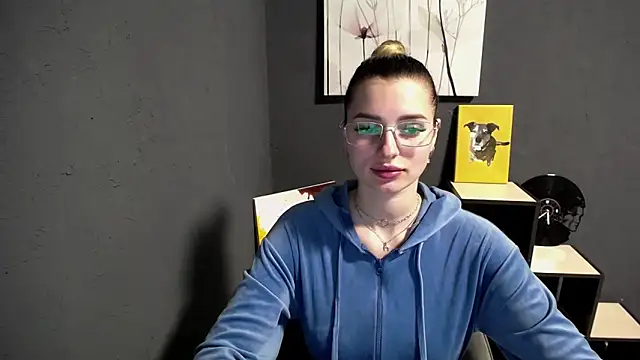 Snapshot of lady_olivia_ chatting on 04.25.26 lady olivia online show from 04.25.26