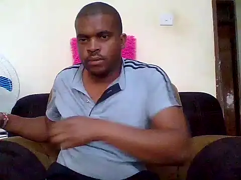 Snapshot of lui_cuuty chatting on 09.15.25 lui cuuty online show from 09.15.25