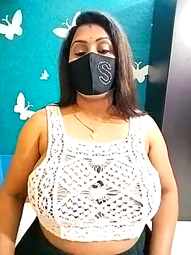 Snapshot of Riya_Sexy_Baby chatting on 02.19.25 Riya Sexy Baby online show from 02.19.25