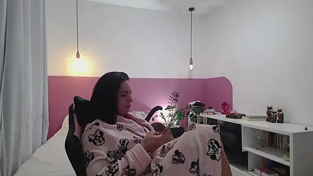 YasmimBrasil online show from 05.19.26