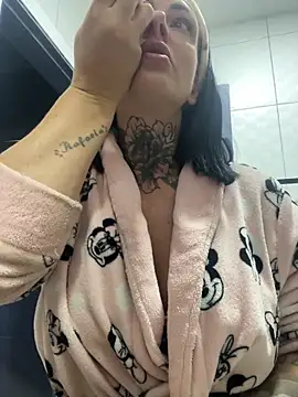 YasmimBrasil online show from 05.20.26