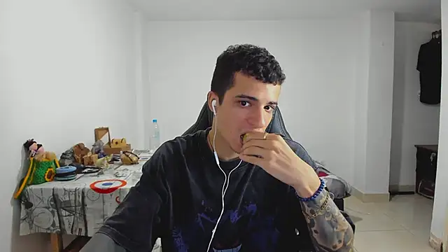 Snapshot of Balo_lovers chatting on 01.13.25 Balo lovers online show from 01.13.25