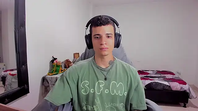 Snapshot of Balo_lovers chatting on 02.26.25 Balo lovers online show from 02.26.25