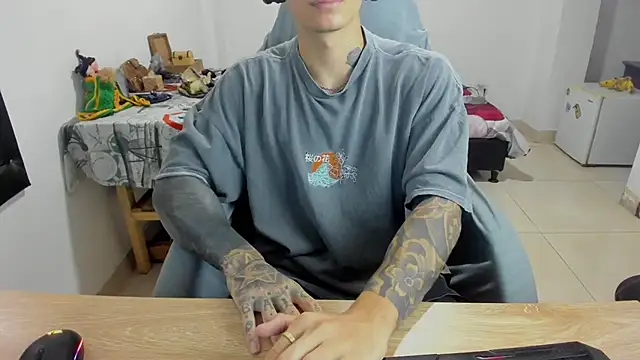 Snapshot of Balo_lovers chatting on 02.27.25 Balo lovers online show from 02.27.25