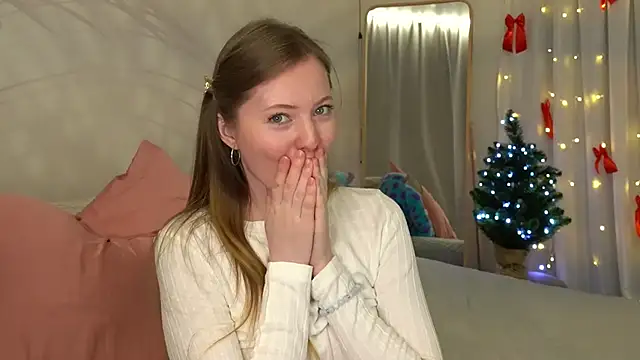  elisa omm  online show from 12.17.25