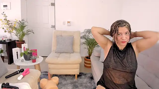 kataleyarios01 online show from 02.13.26