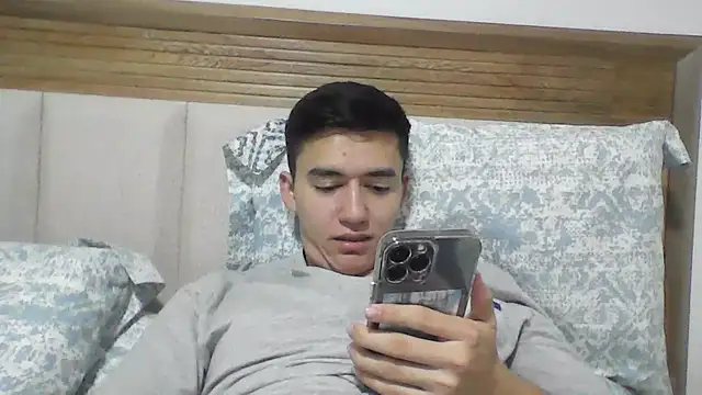 Snapshot of Estebitan_vm chatting on 09.28.25 Estebitan vm online show from 09.28.25