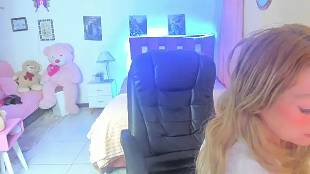 arisha katy1 online show from 10.17.25