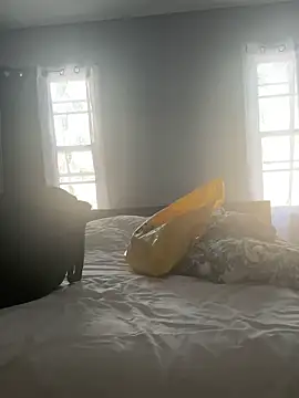 CamGirlLeanna online show from 02.13.25